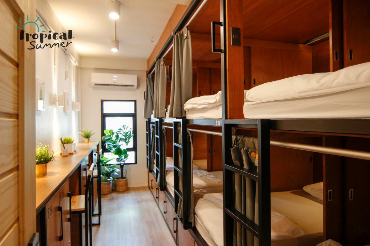 Tropical Summer Hostel Bangkok Exterior photo